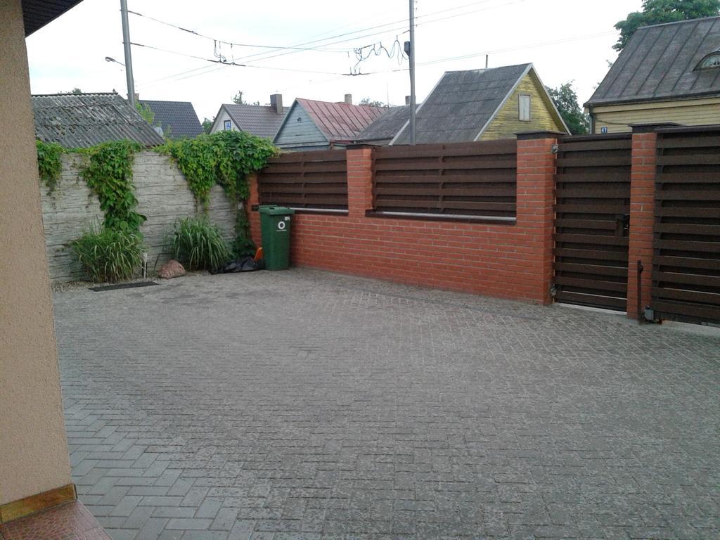 Apartments Near Old Town With Private Parking Kaunas Kültér fotó